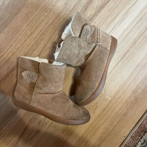 Toddler uggs